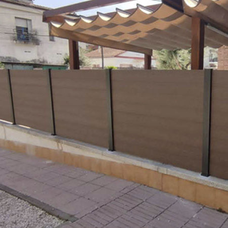 Lamellenzaun - Nature Zero - Modular Signs S.L. - für Wohnhaus / Aluminium / WPC