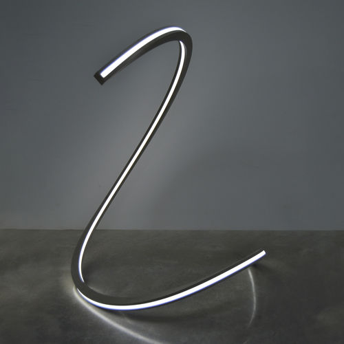 Stehleuchte - KOBRA - KISSA LAMPS - extrudiertes Aluminium / Laminat / originelles Design