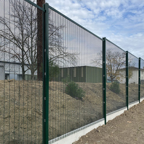 Zaun / geschweißter Maschendraht - PANNEAU MAILLES  - Quaglia Diffusion - Industrie / zur beruflichen Nutzung / galvanisiertem Stahl