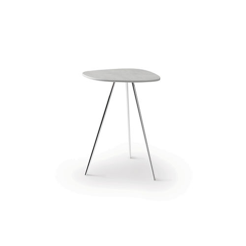 Moderner Beistelltisch - Liliom - Leolux Global bv - Eiche / Nussbaum / lackiertes Holz