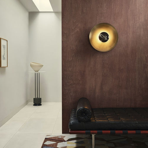 Moderne Wandleuchte - LUNA  - J. Adams & Co. - für den Innenraum / Messing / Bronze