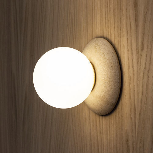 Moderne Wandleuchte - ORBIT  - J. Adams & Co. - für den Innenraum / Messing / Glas