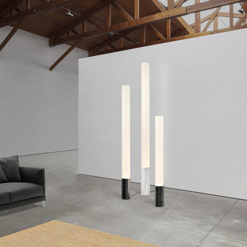 Moderne Leuchtsäule - ELISE - Pablo Designs - Aluminium / Acryl / Marmor