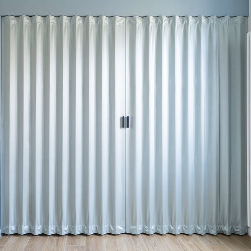 Tür für Einbauschrank / für Innenbereich - Centred central opening - Dooor srl - Stoff / Leder / Schiebe