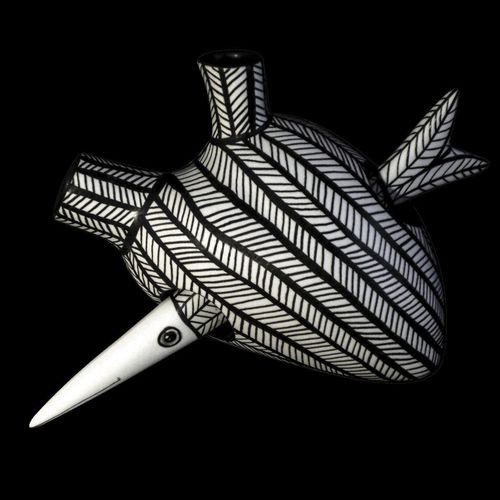 Moderne Vase - H-6 TRANSFISH - ELICA STUDIO - Porzellan / handgefertigt / Wand