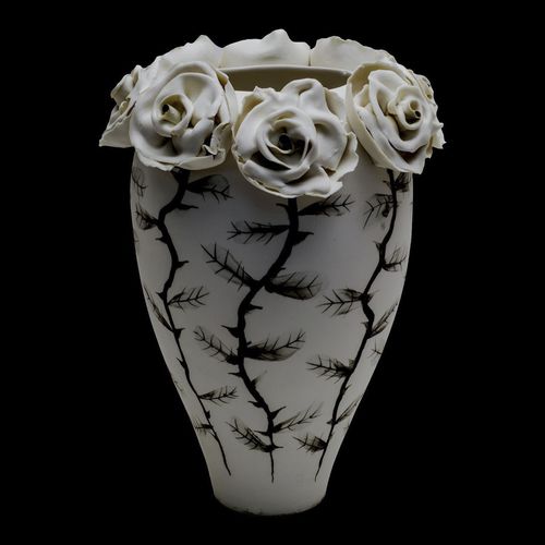 Moderne Vase - ROSAM - ELICA STUDIO - Porzellan / handgefertigt / für Gewerbegebrauch