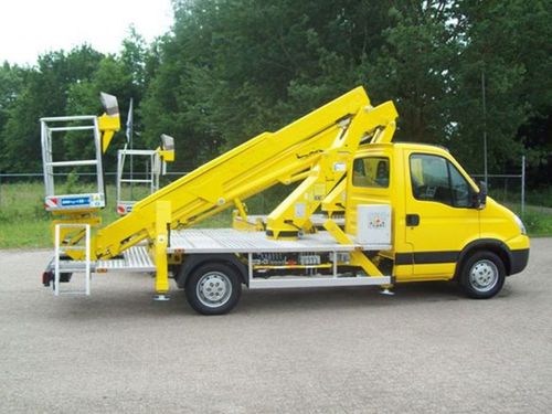 LKW-montierte Teleskopbühne - SC 22 - Safi Group srl - für Gefahrenzonen / für Struktur