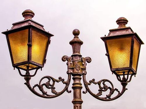 Traditionelle Laterne - L002 - irollo - Glas / Aluminiumguss / PMMA