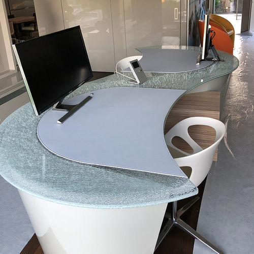 Bodenstehender Schreibtisch - Transparent Design SRL - für 2 Personen / modern / Glas