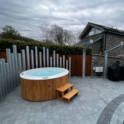 Einbau-Whirlpool - Premium WiFi (OAK CABINET) - Urban Cedar Hot Tubs and Saunas - zum Aufstellen / rund / Fünfsitzer