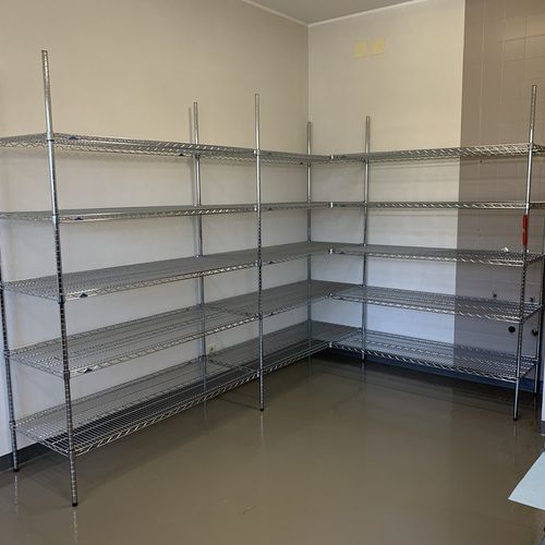 Wandmontiertes Regalsystem - MOSYS  - QUATRO S.R.L. - selbsttragend / modern / Edelstahl