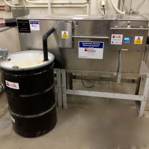 Freistehender Fettabscheider - GGX75 4.5 litres per second / 75 GPM - FME - für Profiküchen / für Restaurants / für Abwasser
