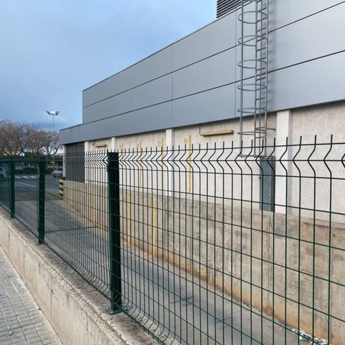 Zaun / geschweißter Maschendraht - Hercules - Insametal - für Straßen / für öffentliche Bereiche / galvanisiertem Stahl