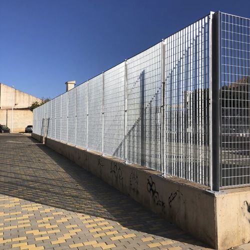 Zaun / geschweißter Maschendraht - Puçol - Insametal - für Straßen / für öffentliche Bereiche / galvanisiertem Stahl