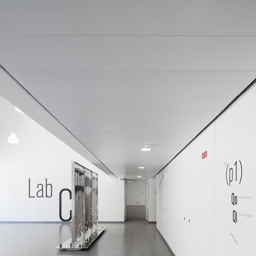 Metallzwischendecke - BIOGUARD - Knauf Ceiling Solutions - aus Fliesen / für Reinraum / für den Innenraum