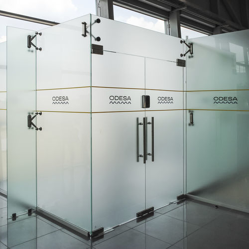 Festinstallierte Trennwand - PARITET LLC - Glas / für professionellen Einsatz / für industrielle Nutzung
