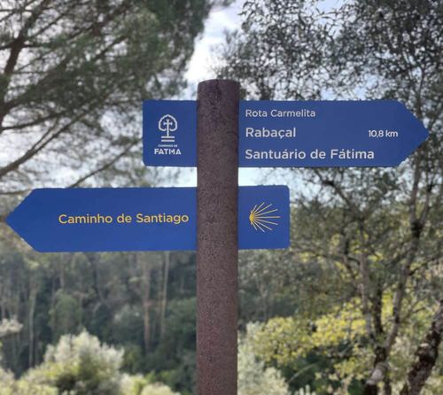 Bodenstehendes Schild - RELIGIOUS ROUTES - Floema - HPL / Recyclingkunststoff / zur Orientierung