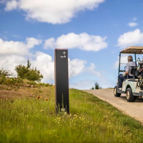 Mast für Verkehrszeichen - ROYAL DIRECTIONAL BEACON - Floema - Recyclingkunststoff / für Golfplatz