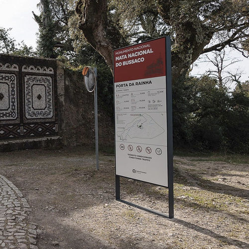 Stele zur Beschilderung - URBANO L - Floema - Werbe / digital / beleuchtet
