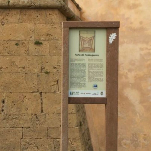 Infotafel für Museen - ICNF - Floema - für städtische Bereiche / für ausgewiesene Zone / Recyclingkunststoff