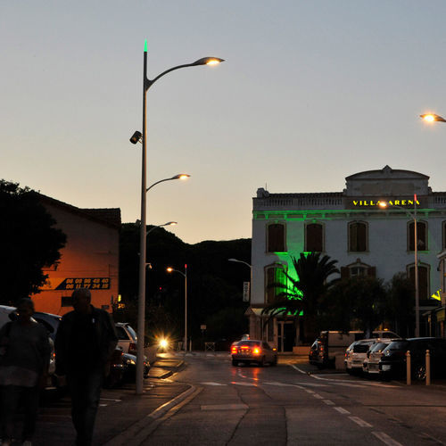Aluminiumguss-Lichtmast - MOANA - ECLATEC International - für Straße / modern / mit Diffusor aus Hartglas