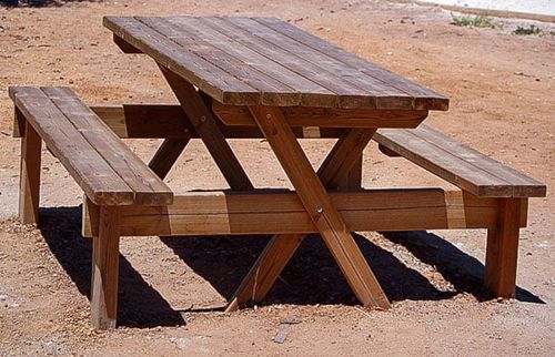 Moderner Picknicktisch - Maderas Menur - Holz / Gestell aus Holz / rechteckig
