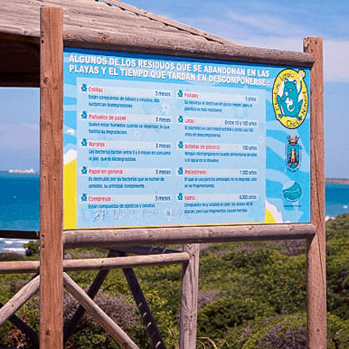 Infotafel für öffentliche Bereiche - HUELVA - Maderas Menur - mit variabler Anzeige