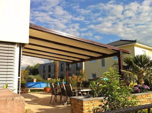 Angebaute Pergola - USINE-ONLINE - extrudiertes Aluminium / mit Stoffüberdachung / maßgefertigt