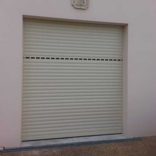 Garagentor / thermolackiertes Aluminium - Moteur CHERUBINI - USINE-ONLINE - Lamellen / Roll / Polyurethanschaum