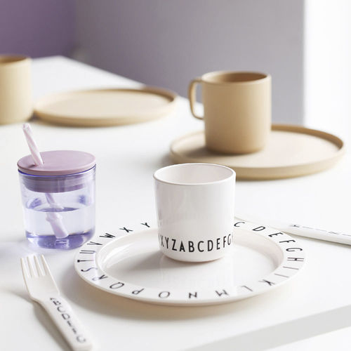 Kunststoff-Tasse - Kids Basic  - DESIGN LETTERS ApS