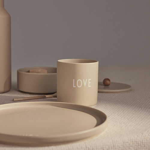 Porzellantasse - Favourite - LOVE Collection - DESIGN LETTERS ApS
