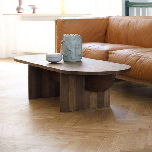 Moderner Couchtisch - Keel  - BERNSTORFFSMINDE - Eiche / Gestell aus Eiche / oval