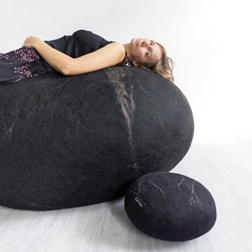 Modernes Sitzkissen - SHINY LAVA - Katsu Stones - Wolle / rund / handgefertigt