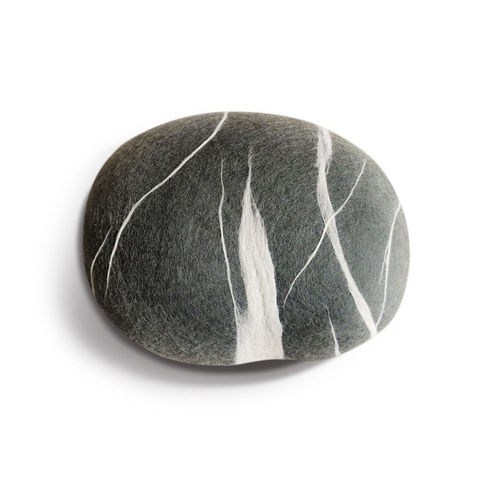 Modernes Sitzkissen - SEA PEBBLE - Katsu Stones - Wolle / rund / handgefertigt