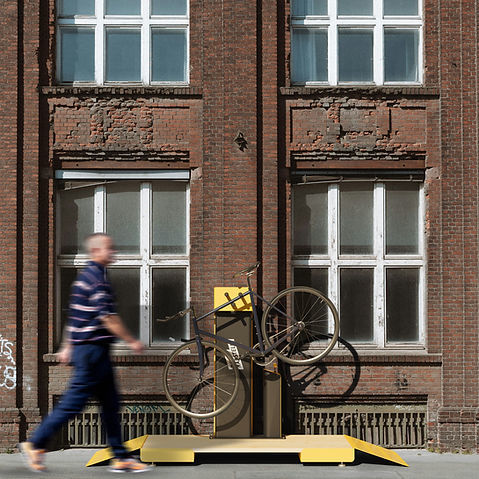 Fahrradhaken mit Luftpumpe - AUFGEPUMPT - CITY DECKS - für öffentliche Bereiche / für städtische Bereiche / Holz