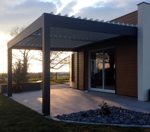 Selbsttragende Pergola - Groupe AJ2R (JERREL / LI-SU DES TEMPS / ASPIC) - angebaut / hängend / Aluminium