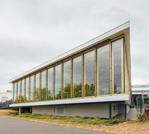 Vorhangfassade / freitragende Struktur - Groupe Lorillard - Glas / aus Holz / transparent