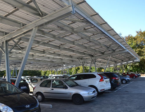 Carport für Parkplätze - W- & N-frame - voestalpine Sadef nv - maßgefertigt / mit Solarpaneel / Stahl