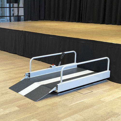 Hebeplattform für Personen mit eingeschränkter Mobilität - Liftboy 1 / 2 / 3 - Lehner Lifttechnik - für Gebäude / zur beruflichen Nutzung / für Außenbereich