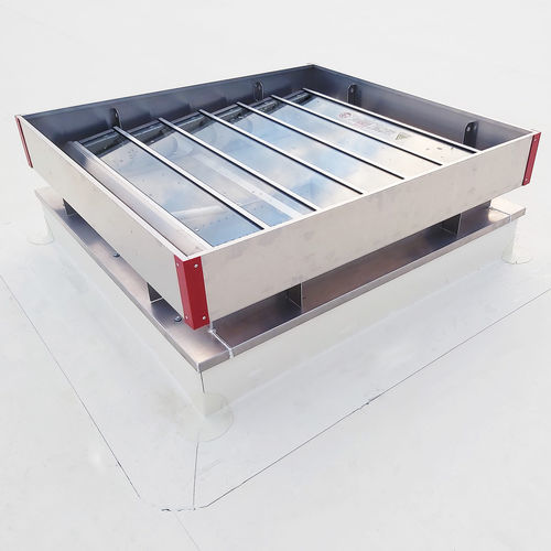 Rauchabzugsfenster / extrudiertes Aluminium - VENTRA STERLING - TRIA FRANCE - Polycarbonat / Glas / Rauch- und Wärmeabzugsanlage