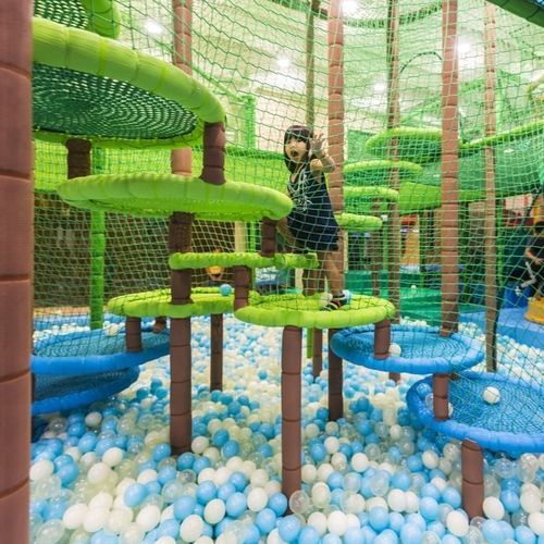 Klettergerüst für Familienfahrten - SPI Global Play - mit Trampolin / für den Innenraum / modular