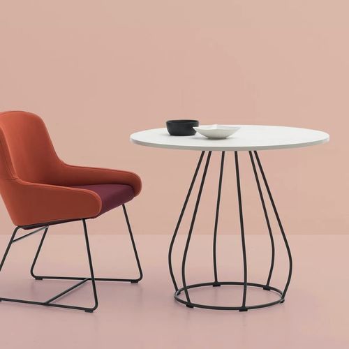 Moderner Couchtisch - NOMI - TM Leader Contract - MDF / melaminbeschichtet / Gestell aus Metall