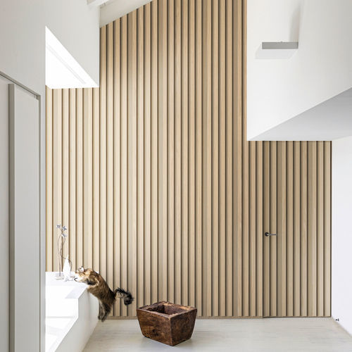 Moderne Tapete - Northwood - SPAGHETTIWALL - Blumenmotiv / Streifenmuster / Holzoptik