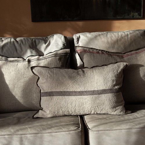 Kissen für Sofas - TERRA - dELENZO LINEN FROM EUROPE S.L - rechteckig / Streifenmuster / für Privatgebrauch