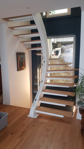 Viertelgewendelte Treppe - ES-fixe - Manufactura - halbgewendelt / Holzstufen / Metallstufen
