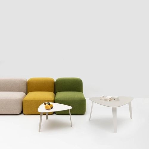 Moderner Couchtisch - Jim - WOW ITALY - Aluminium / Gestell aus Aluminium / dreieckig