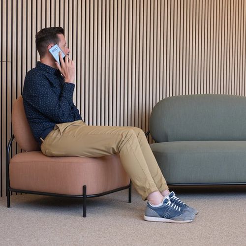 Sessel / minimalistisches Design - Yoko - Mirplay Objektmöbel - Stoff / aus lackiertem Metall / beige