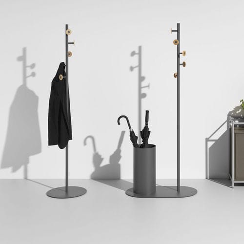 Bodenstehender Garderobenständer - BLOOM - MIZETTO AB - modern / Metall / Sperrholz