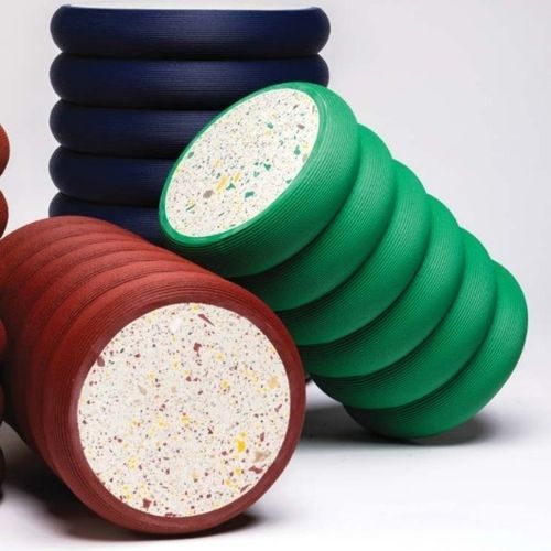 Kunststoff-Pflanzgefäß - KÁVOS 01 - BlueCycle - Terrazzo / freistehend / kreisförmig