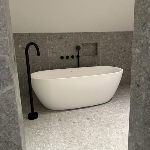 Ovale Badewanne - IKTO Design - freistehend / für Wohnungen / Stein
